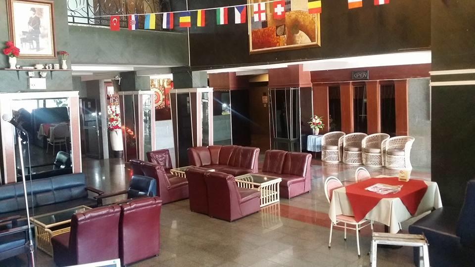 Roseinn Hotel Taphanhin Taphan Hin Экстерьер фото
