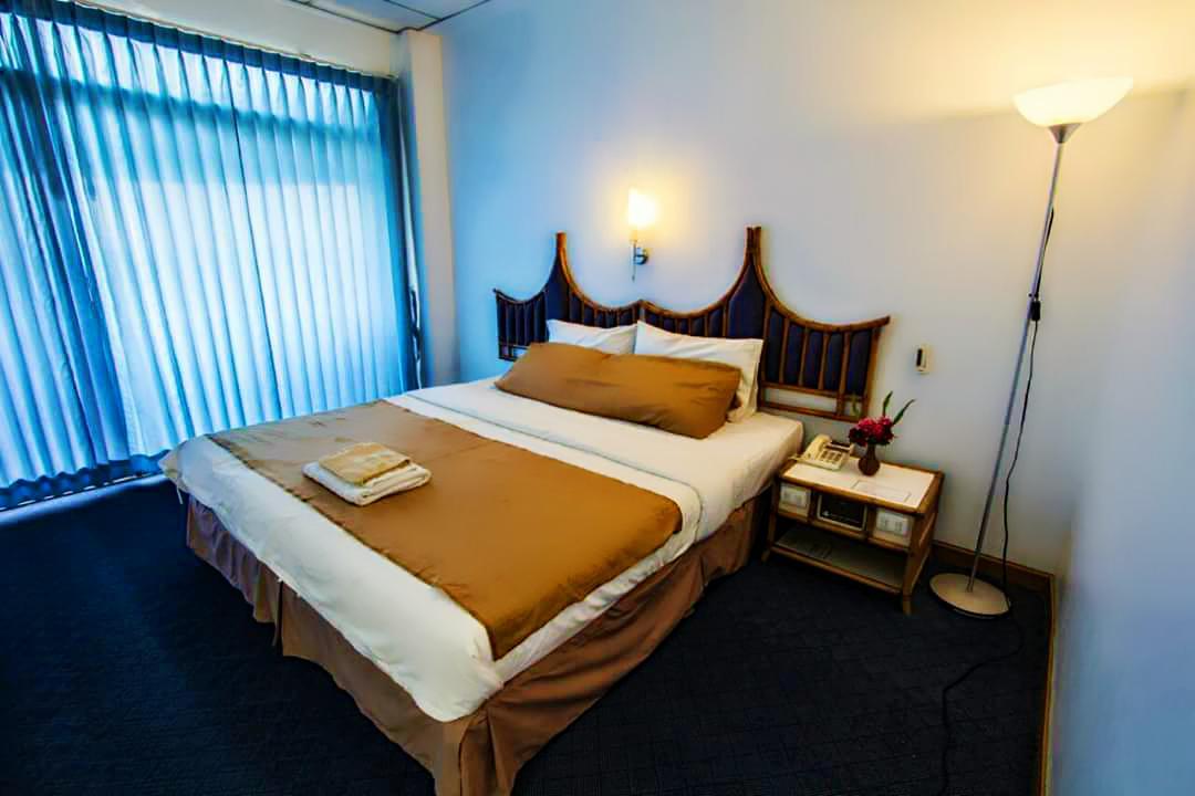 Roseinn Hotel Taphanhin Taphan Hin Экстерьер фото